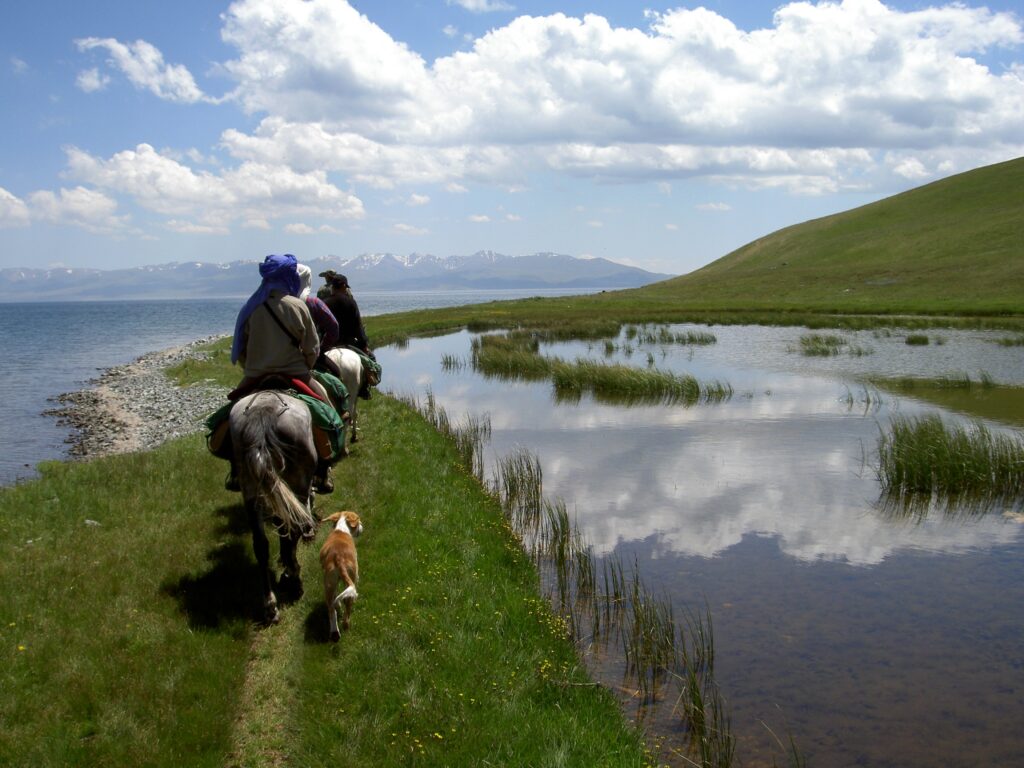 Paardrijvakantie in Kyrgizië - Vakantie te paard / Reisbureau Perlan