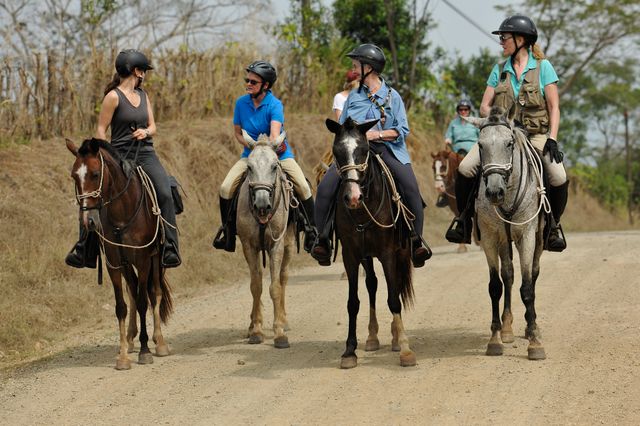 Paardrijden in Costa Rica - Vakantie te paard / Reisbureau Perlan