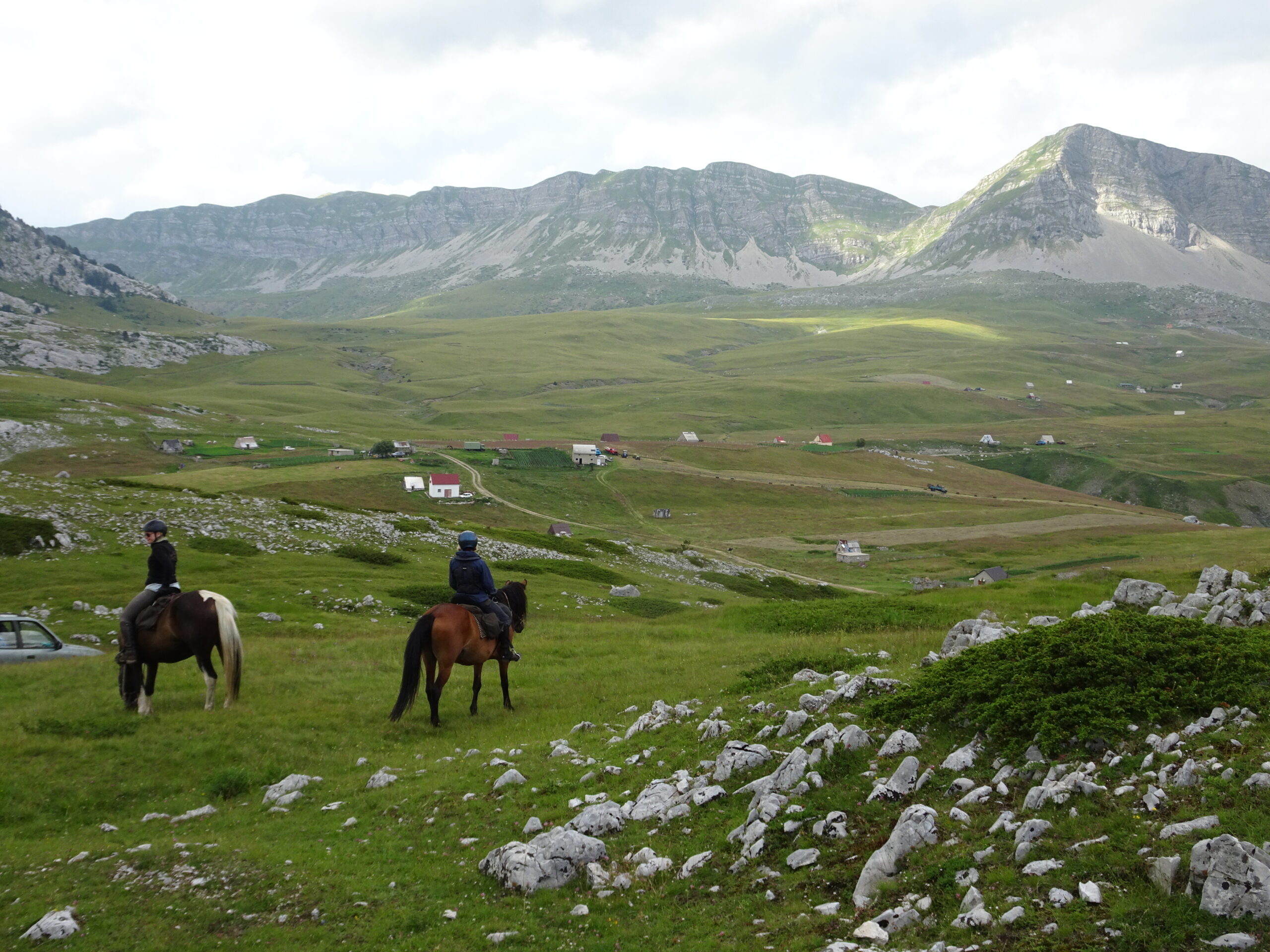 Te paard in Montenegro - Vakantie te paard / Reisbureau Perla