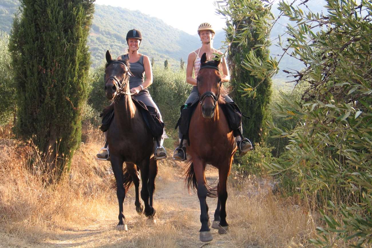 Paardrijden in Kreta - Vakantie te paard / Reisbureau Perlan